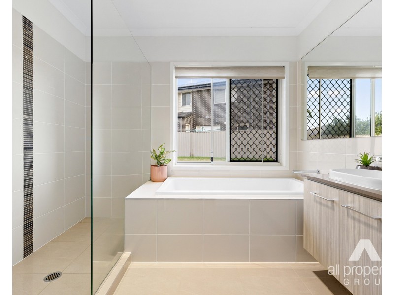 24 Summerview Avenue, Yarrabilba QLD 4207