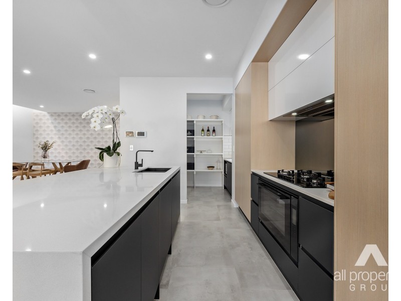 13 Cressbrook Street, Eight Mile Plains QLD 4113