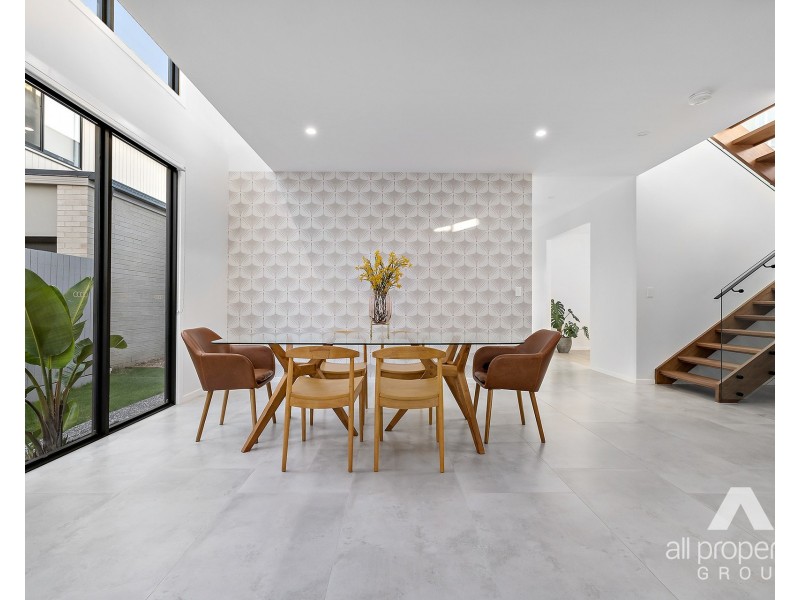 13 Cressbrook Street, Eight Mile Plains QLD 4113