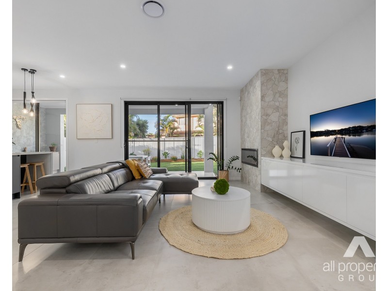 13 Cressbrook Street, Eight Mile Plains QLD 4113