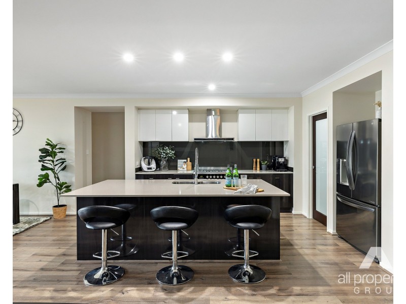 39 Greenstone Street, Yarrabilba QLD 4207