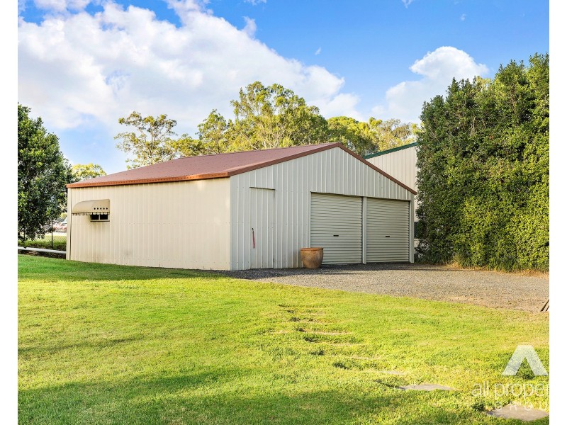 159-161 Merluna Road, Park Ridge South QLD 4125