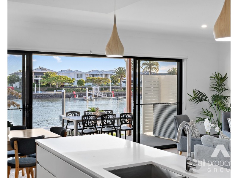 20/35 Sickle Avenue, Hope Island QLD 4212