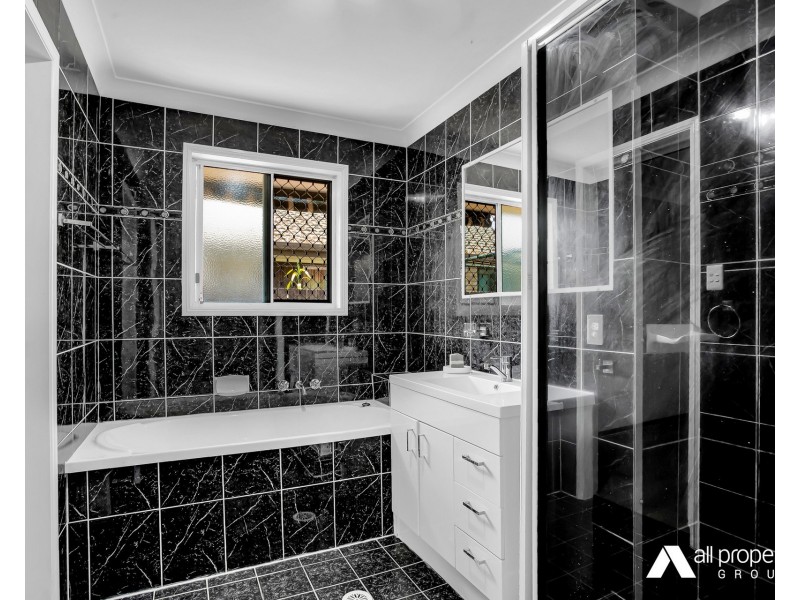 34 Clarence Street, Waterford West QLD 4133