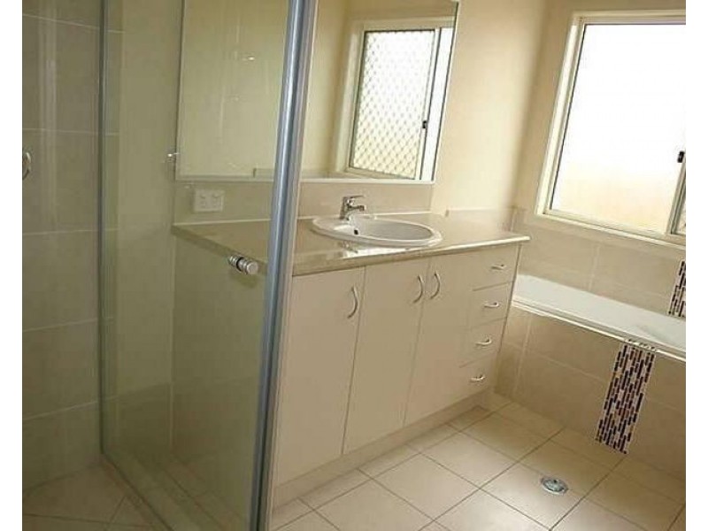 4 Anesbury Street, Doolandella QLD 4077