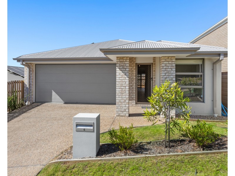 6 Daybreak Street, Spring Mountain QLD 4124