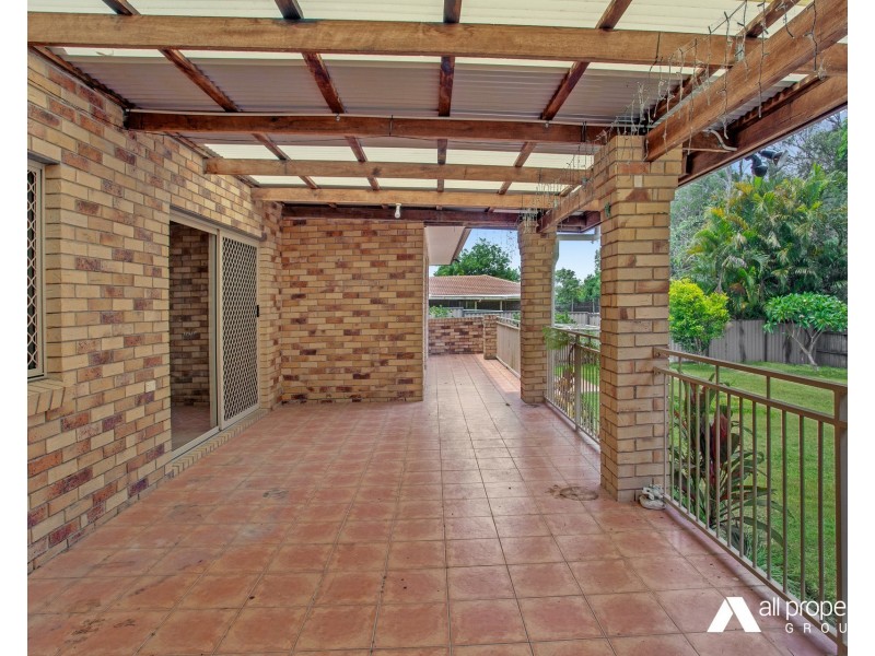 9 Calluna Court, Regents Park QLD 4118
