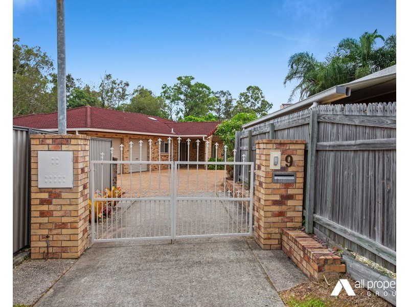 9 Calluna Court, Regents Park QLD 4118