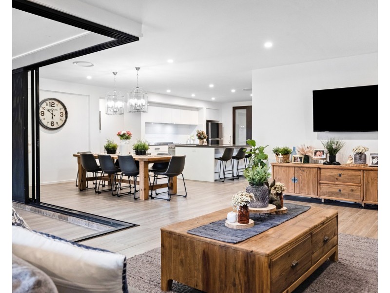 31-37 Flagtail Circuit, New Beith QLD 4124