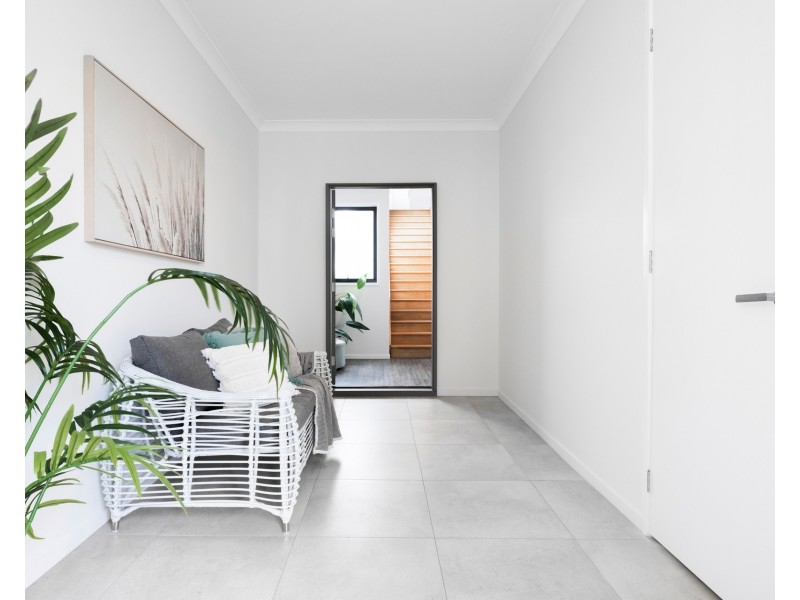 117 Esplanade, Redland Bay QLD 4165