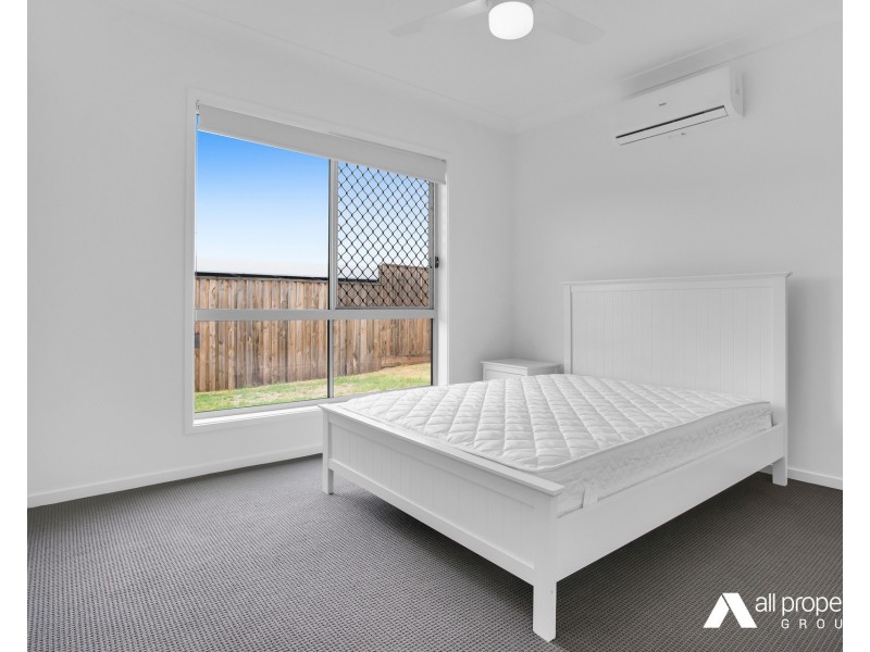 27 Sutherland Street, Gleneagle QLD 4285