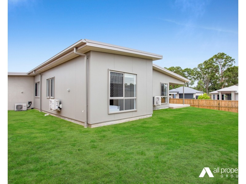 27 Sutherland Street, Gleneagle QLD 4285