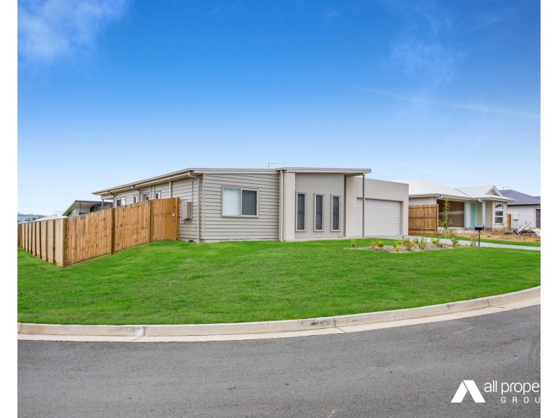 27 Sutherland Street, Gleneagle QLD 4285