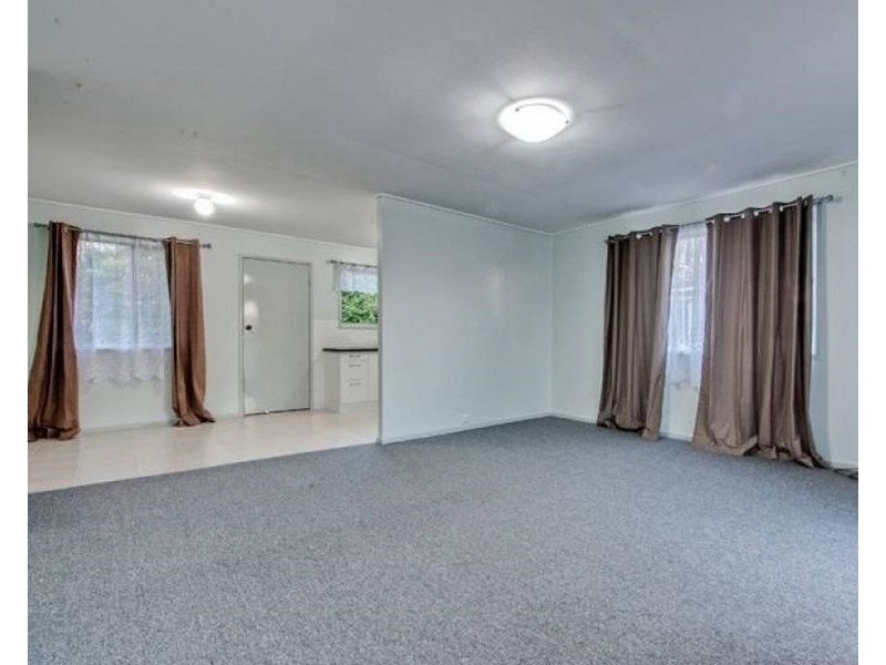 9 Alderbaran Drive, Kingston QLD 4114