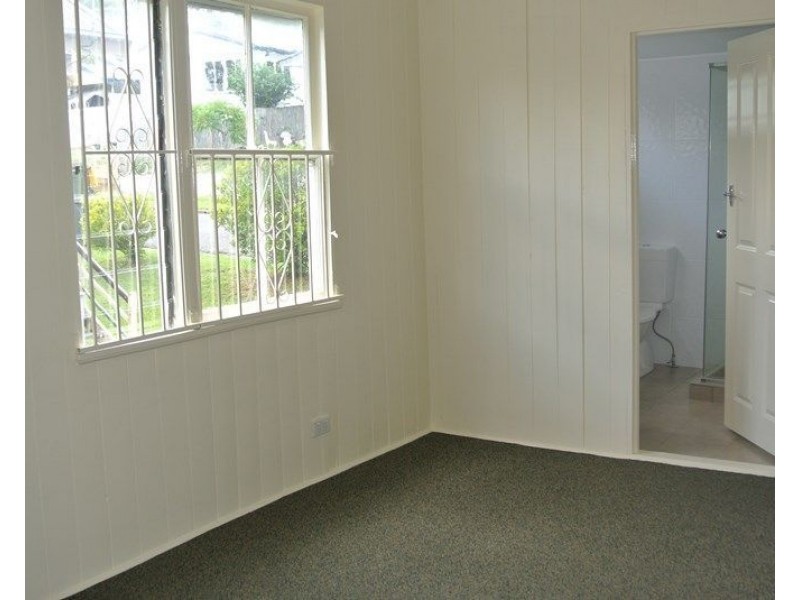 2/41 Garden Terrace, Newmarket QLD 4051