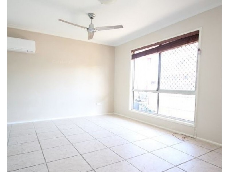 3 Distin Court, Hillcrest QLD 4118