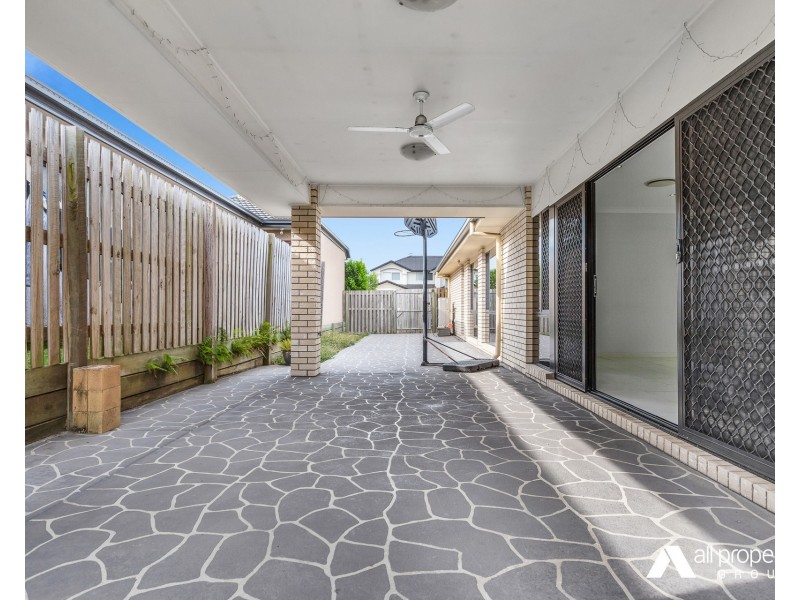 102 Parkwood Drive, Heathwood QLD 4110