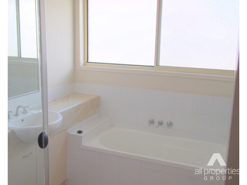 36 Elcock Avenue, Crestmead QLD 4132