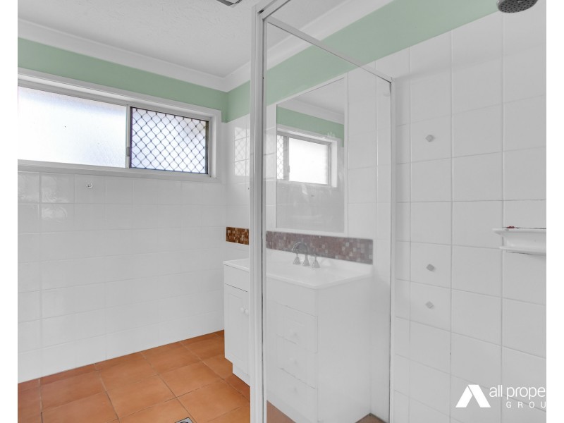 166 Vansittart Road, Regents Park QLD 4118