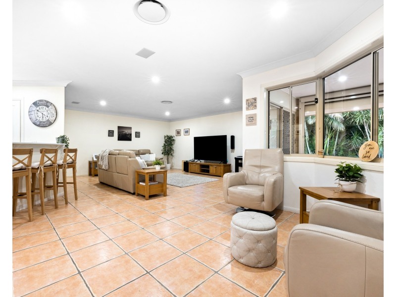 7-11 Maximir Street, Greenbank QLD 4124
