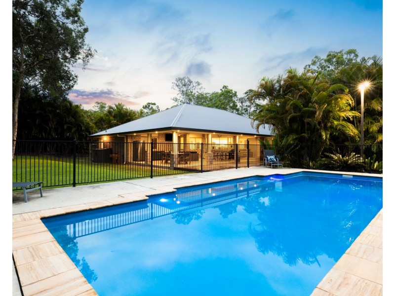7-11 Maximir Street, Greenbank QLD 4124