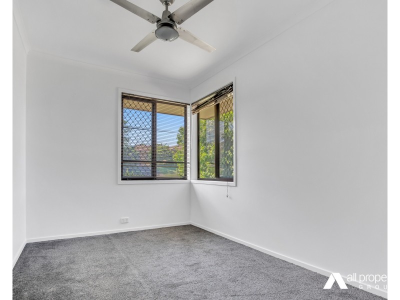 110 Equestrian Drive, Yamanto QLD 4305