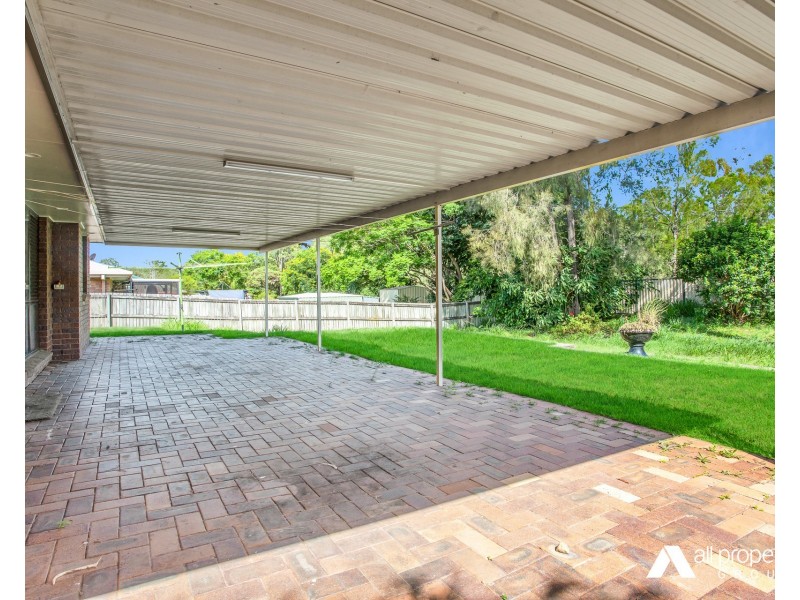 110 Equestrian Drive, Yamanto QLD 4305