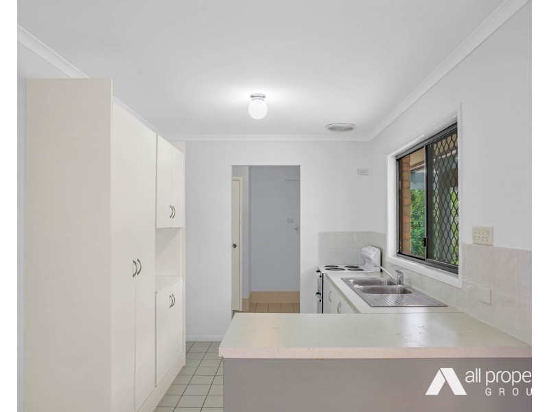 18 Brabham Street, Crestmead QLD 4132