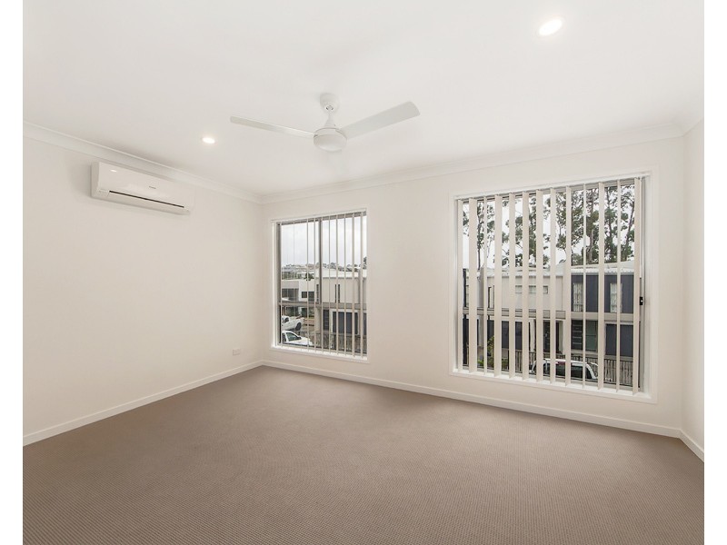32/138 Springfield Lakes Boulevard, Springfield Lakes QLD 4300