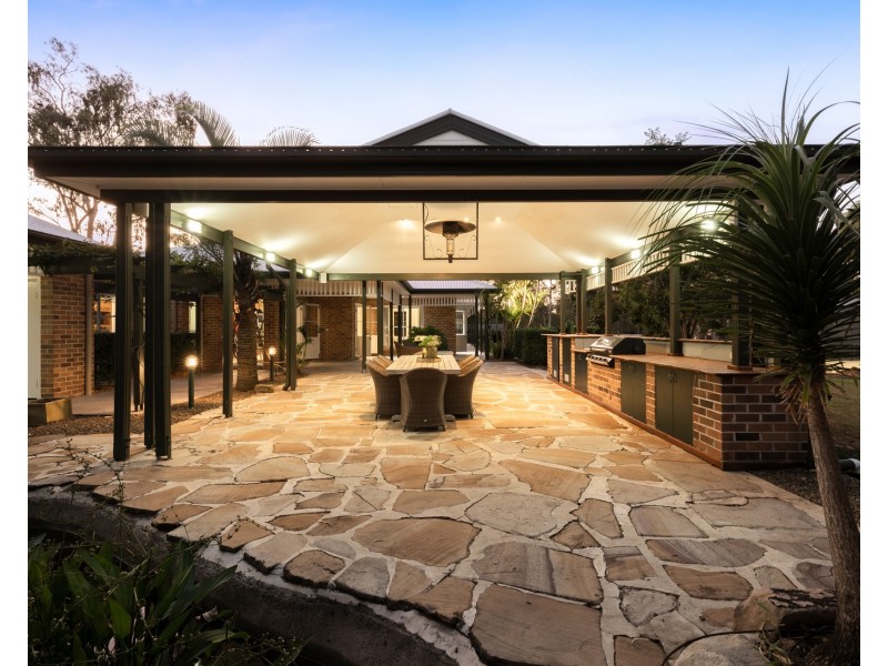 15-17 Madison Court, Munruben QLD 4125