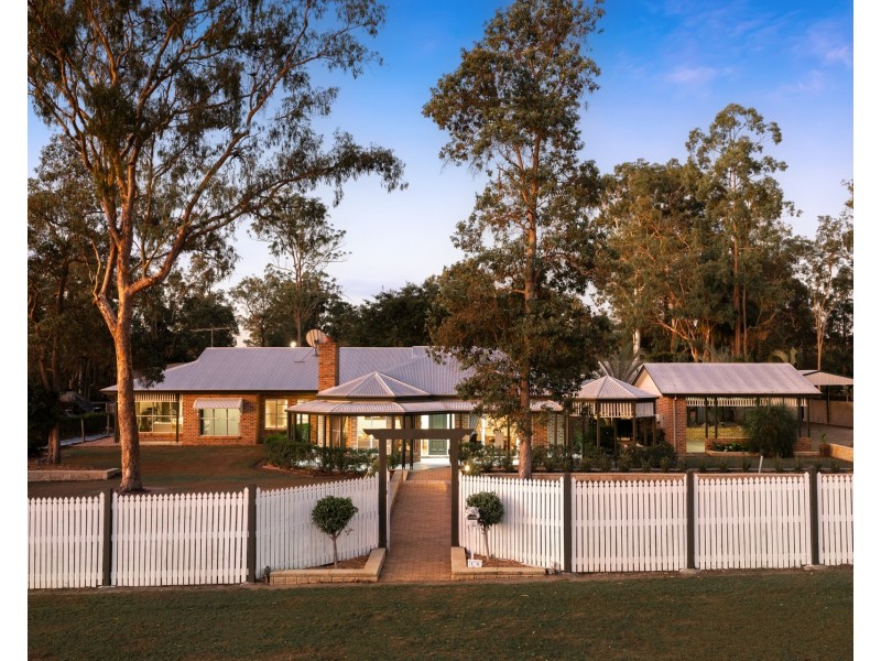 15-17 Madison Court, Munruben QLD 4125