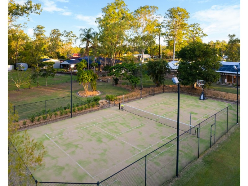 15-17 Madison Court, Munruben QLD 4125