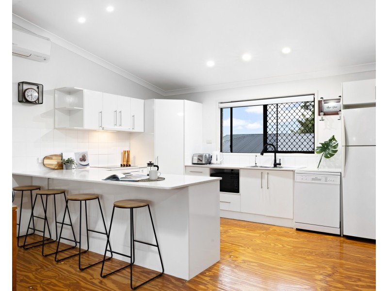 11 Albert Street, Eagleby QLD 4207