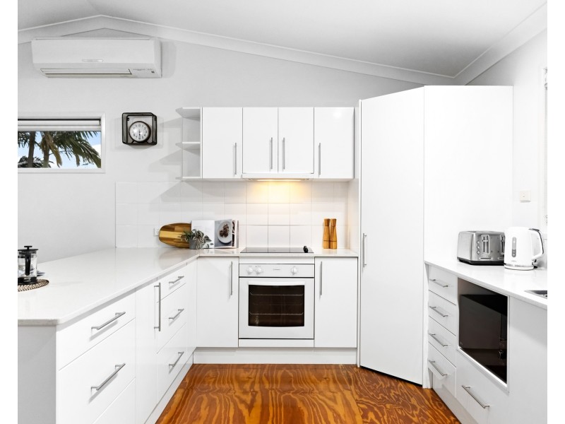 11 Albert Street, Eagleby QLD 4207