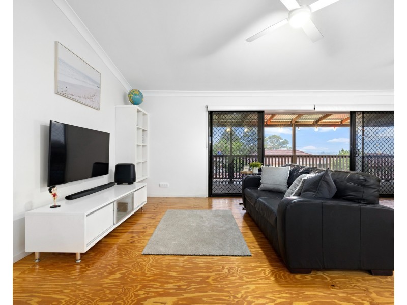 11 Albert Street, Eagleby QLD 4207