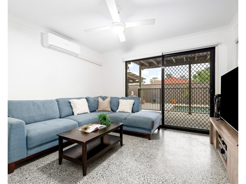 11 Albert Street, Eagleby QLD 4207