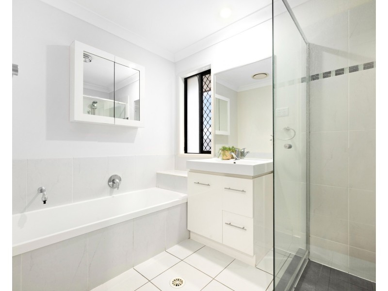 11 Albert Street, Eagleby QLD 4207