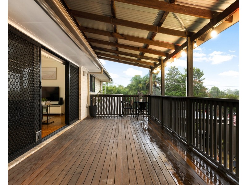 11 Albert Street, Eagleby QLD 4207