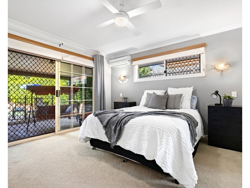 10 Rosegum Rise, Regents Park QLD 4118