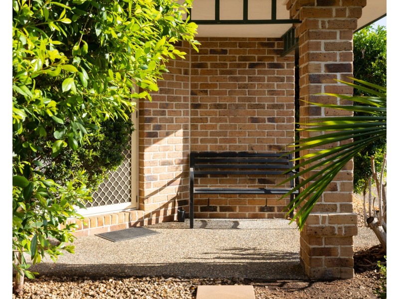 10 Rosegum Rise, Regents Park QLD 4118