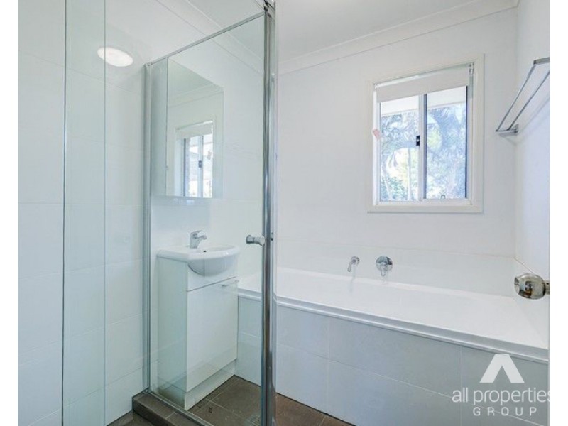 4 Pitt Court, Crestmead QLD 4132