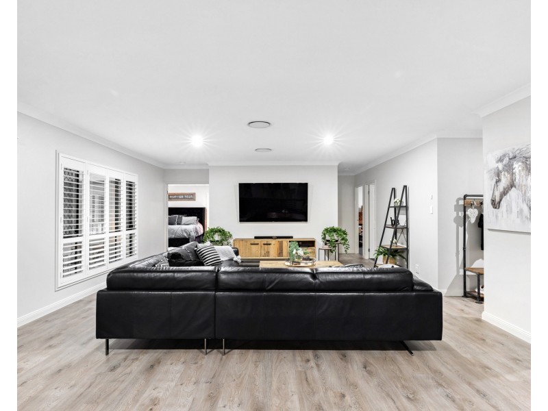 180 Condamine Drive, Logan Village QLD 4207