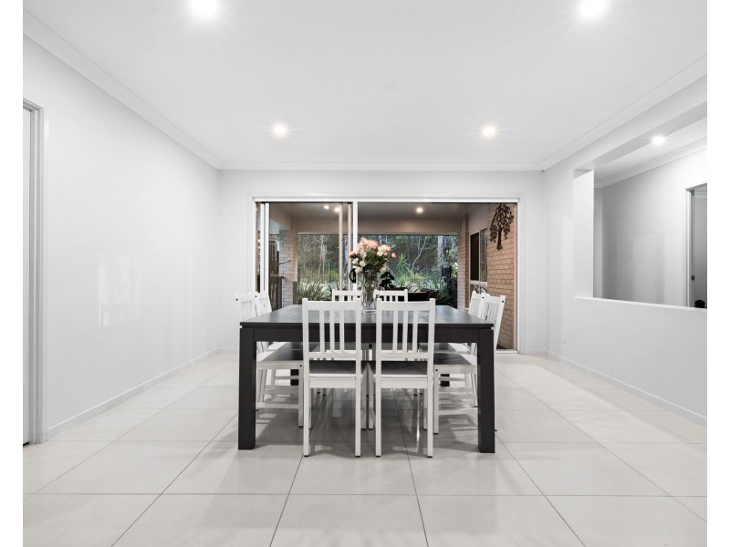 69-79 Pennine Drive, South Maclean QLD 4280