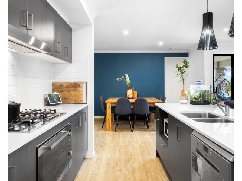 127-129 Weatherly Drive, Jimboomba QLD 4280