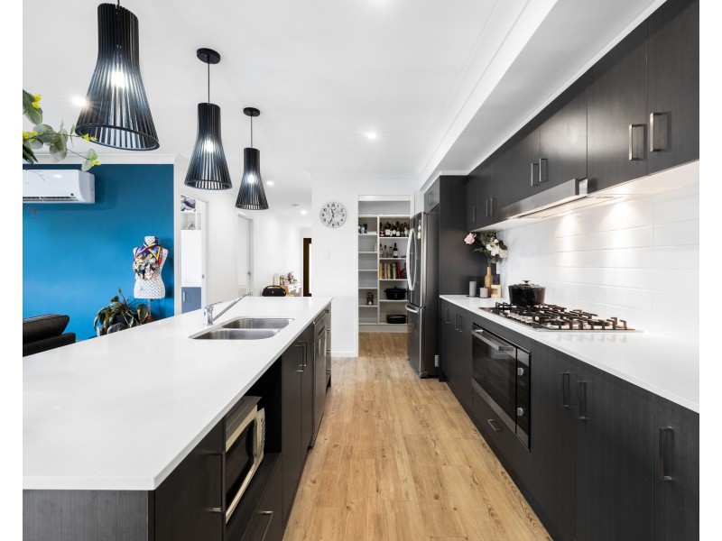 127-129 Weatherly Drive, Jimboomba QLD 4280