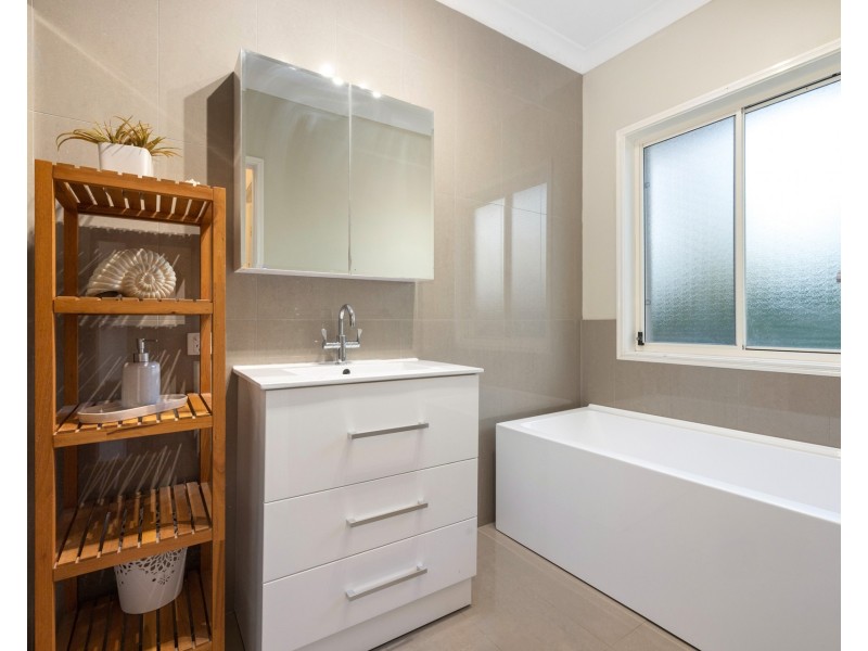 27-29 Randwick Drive, Mundoolun QLD 4285