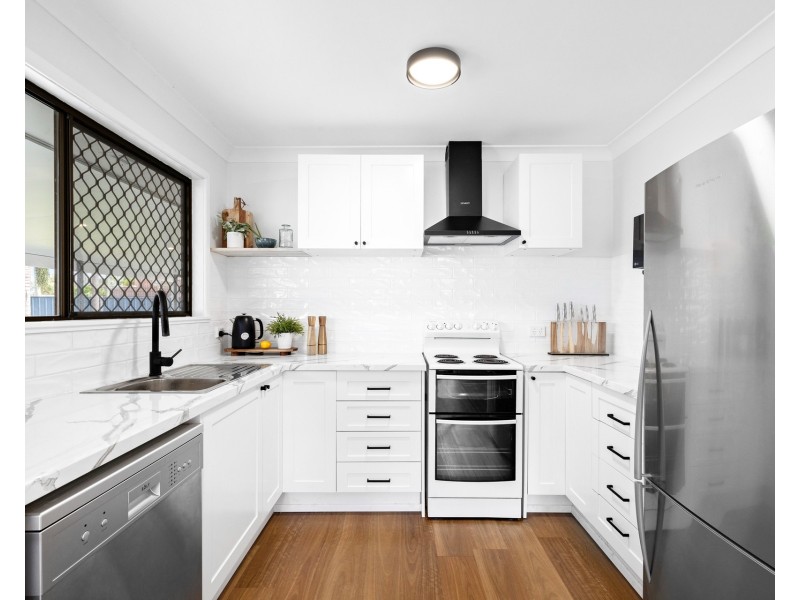 17 Mahonia Court, Crestmead QLD 4132