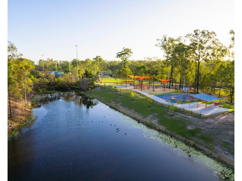 2 Dungaree Drive Drive, New Beith QLD 4124