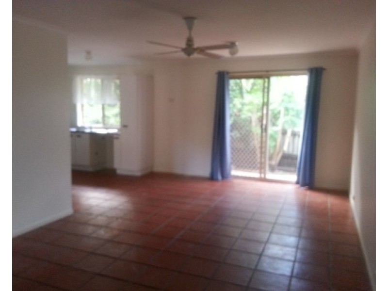 63 Bottlebrush Drive, Regents Park QLD 4118