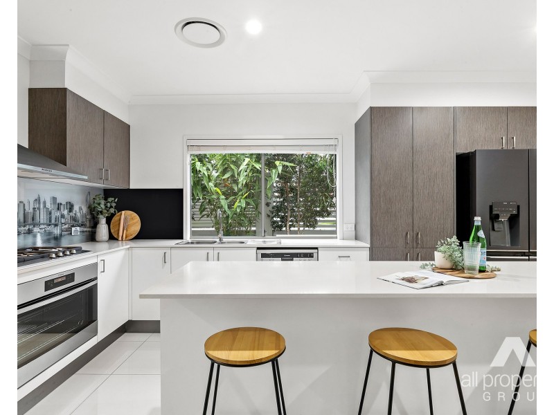70 McDermott Parade, Rochedale QLD 4123